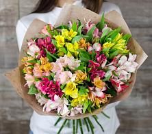 Букет цветов из:  Альстромерии #REPLACE_PRED# совхозе им. Ленина