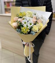 Букет цветов из:  Альстромерии, Розы и Хризантемы #REPLACE_PRED# совхозе им. Ленина